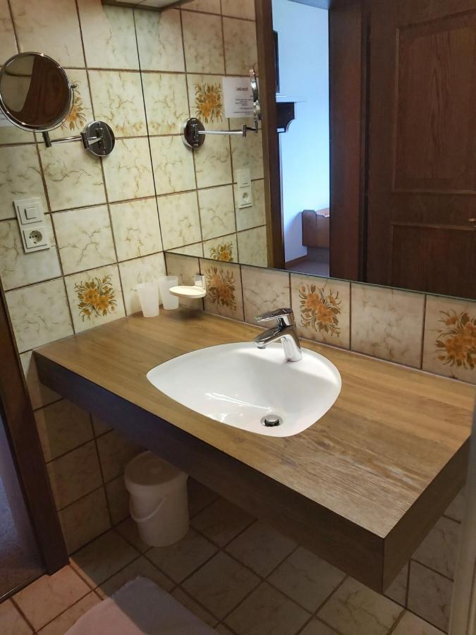 Gaestehaus Gitti Dorner ヒッティザウ エクステリア 写真